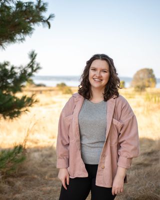 Photo of Linsey Hunt, Marriage & Family Therapist Associate in Seattle, WA