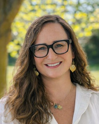 Photo of Ava Luciana Schiavetta Winter - Ava Winter, Psychotherapist, MNCPS Acc.