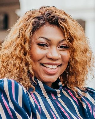 Photo of Florence Lewis, Marriage & Family Therapist, LMFT