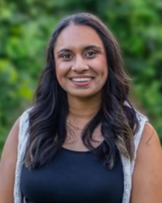 Photo of Pooja Mcintosh, Clinical Social Work/Therapist, LISW