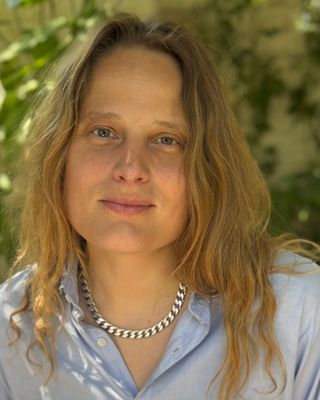 Photo of Katie Carpenter, Psychotherapist, UKCP Trainee