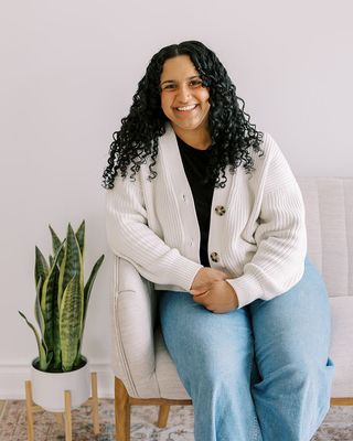 Photo of Chriselle Vaz, Registered Social Worker, BSW, MSW, RSW