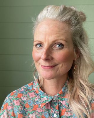Photo of Francesca Varney, Counsellor, MA, ACA-L2