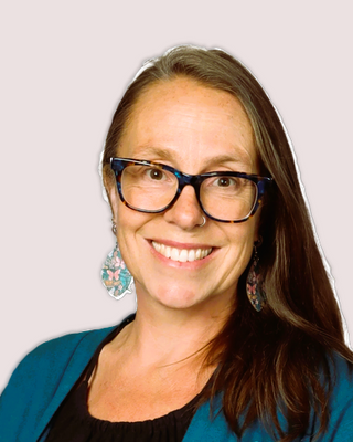 Photo of Kelly Shin, Counsellor, BEd, MEd, RCC