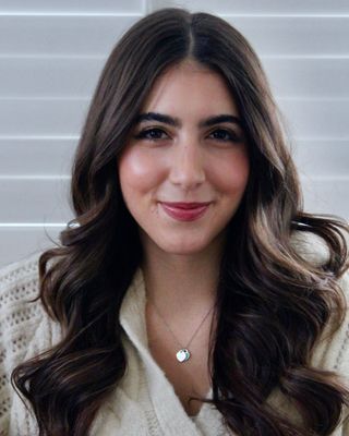 Photo of Nathalia Casadei, Pre-Licensed Professional in Toronto, ON