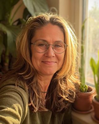 Photo of Kristin Rodreick Wilson - Walk With Me Counseling, LLC, Clinical Social Work/Therapist, MSW, LICSW