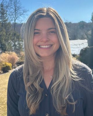 Photo of Molly Becker, Clinical Social Work/Therapist, LSW, MSW