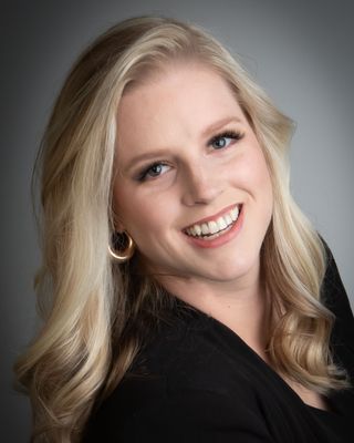 Photo of Kate L Meza, Pre-Licensed Professional in Jackson County, OR