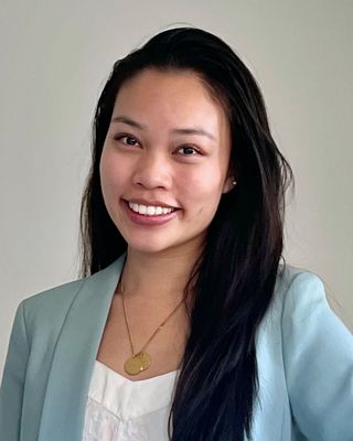 Photo of Christina Hong, BSc, MACP, Registered Provisional Psychologist