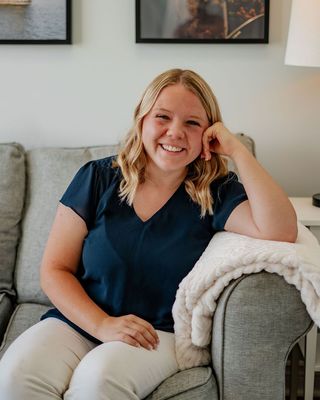 Photo of Carrington Aslaner, Registered Psychotherapist, RP, MDiv, BSocSc