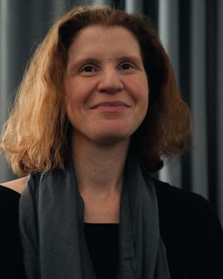 Photo of Emelia Gillian Armstrong-Crews - Hypnotherapy with Emelia, Clinical Social Work/Therapist