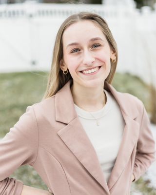Photo of Allie L Neumann, Counselor, CT
