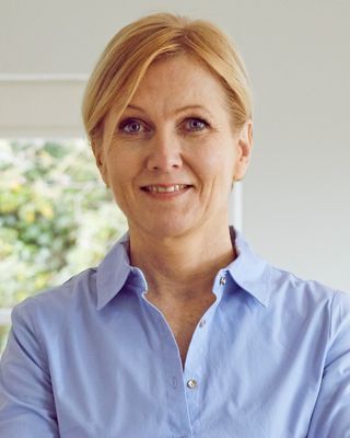 Photo of Dianne McCormick, Psychologist in Cheltenham, England
