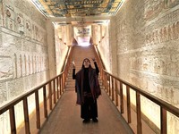 Gallery Photo of Dr Piedilato leading Egyptian tour
