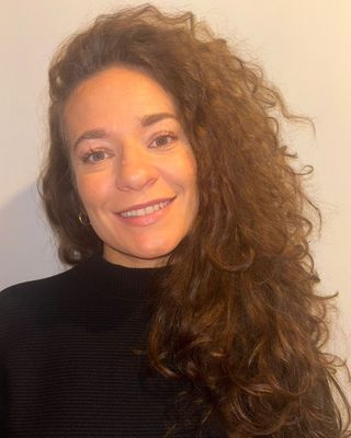 Photo of India Amos, Psychologist, DCounsPsych, HCPC - Couns. Psych.