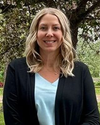 Photo of Pamela Becker, Marriage & Family Therapist, MA, LMFT, RPT