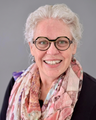 Photo of Dr. Alexandria Zettler, Licensed Mental Health Counselor, PhD, LMHC, ATR-BC