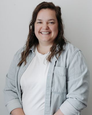 Photo of Emma Shannon, Clinical Social Work/Therapist, MSW, LICSW
