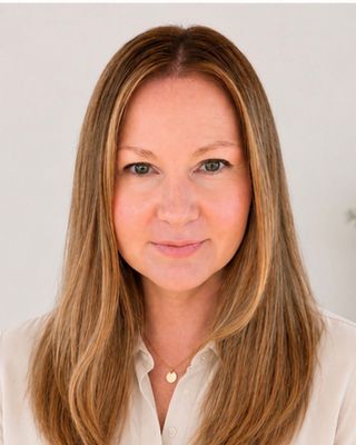 Photo of Jennifer Girardin, Registered Social Worker, BA, BSW, RSW