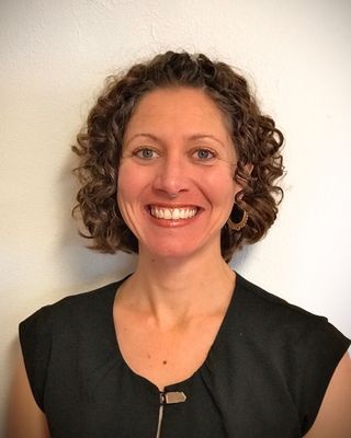 Photo of Beth Teepe, Pre-Licensed Professional, LCSW-C, MSW