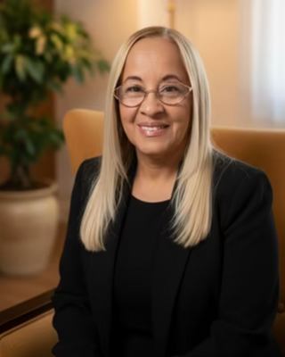 Photo of Vivian Pazos, Marriage & Family Therapist, LMFT