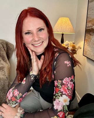 Photo of Allison Clayton - Hold Tight Psychotherapy, Registered Psychotherapist, HBSc, DTATI, RP