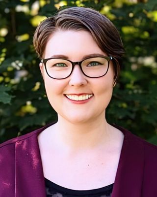 Photo of Ericka Bergquist, Associate Marriage & Family Therapist in Warrenville, IL