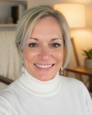 Photo of Aurelie Davies, Psychotherapist, MSc, UKCP Trainee