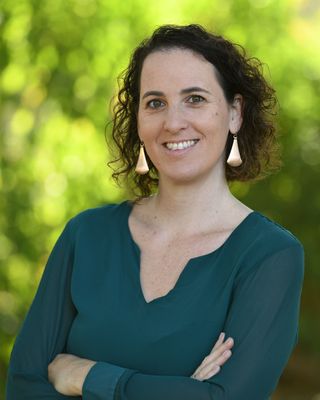 Photo of Nirit Gordon, Psychologist, PhD