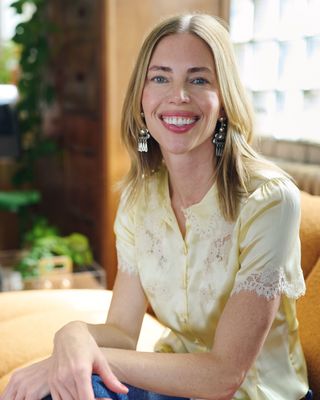 Photo of Rebecca Deurance, Clinical Social Work/Therapist, LCSW, PMH-C