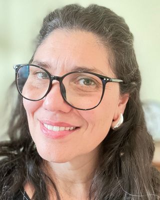 Photo of Dr. Andreia De Almeida Schulte, Psychologist, LP