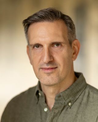 Photo of Josh Brostoff, Psychotherapist, MBBS, MBACP