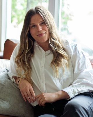Photo of Stephanie Kurach, Registered Psychotherapist (Qualifying)