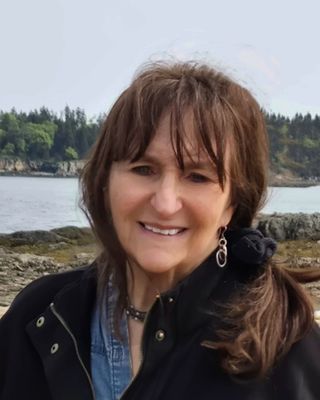 Photo of Lenore Mewton, Clinical Social Work/Therapist, MSW, LICSW