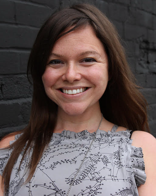 Photo of Elise Kayfetz, Registered Psychotherapist (Qualifying)