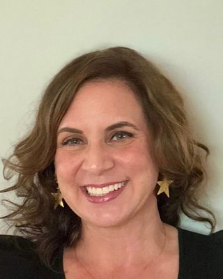 Photo of Dr. Elizabeth Gayner, Psychologist, PsyD, PMH-C