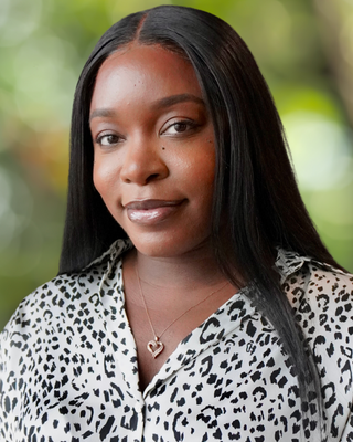 Photo of Abi Awotunde, MSW, RSW, Registered Social Worker in Mississauga