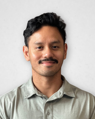 Photo of Ian Bagnas - Ian Bagnas: Anxiety, Life Transitions, Couples, Registered Psychotherapist (Qualifying), RP (Q)