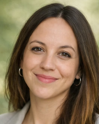 Photo of Analia Rivas, Registered Psychotherapist, MA