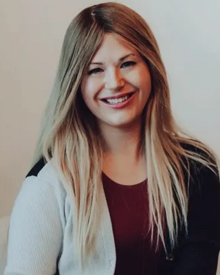 Photo of Ashley Ho, Registered Provisional Psychologist, MA