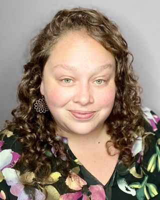 Photo of Lauren Marie Roberts, Clinical Social Work/Therapist, JD, MSSA, LISW