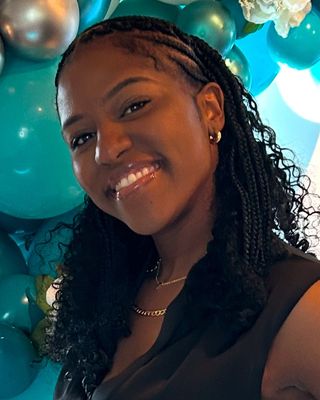 Photo of Monique Edwards, Clinical Social Work/Therapist, LCSW, LICSW