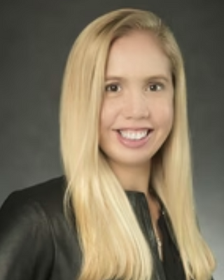 Photo of Lindsay Karabelas, Psychologist, LP