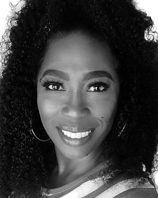 Photo of Cinthia Walker, Psychiatric Nurse Practitioner, PMHNP
