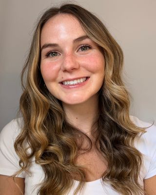 Photo of Chelsea Dickson, Registered Psychotherapist (Qualifying), RPQ