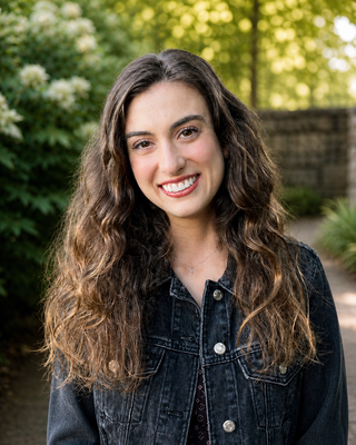Photo of Cailyn Currie, Pre-Licensed Professional, MA, A-LPC, MHSP