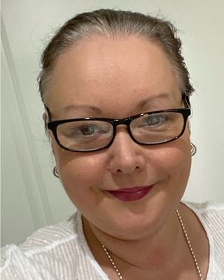 Photo of Samantha Gall, Counsellor, MA, ACA-L2