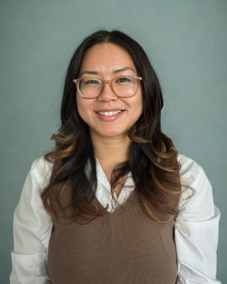 Photo of Maihnia Lee, Clinical Social Work/Therapist, LICSW