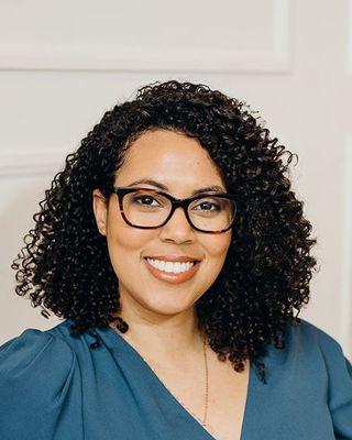 Photo of Chloe Levy, Registered Psychotherapist, MA