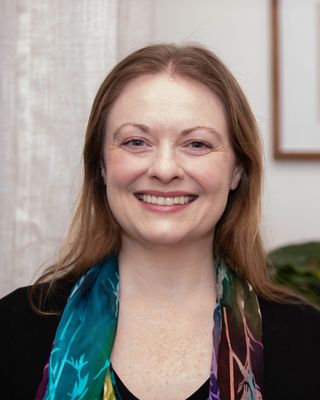 Photo of Carolyn Light - Flourish Psychology, Art Therapist, LCAT